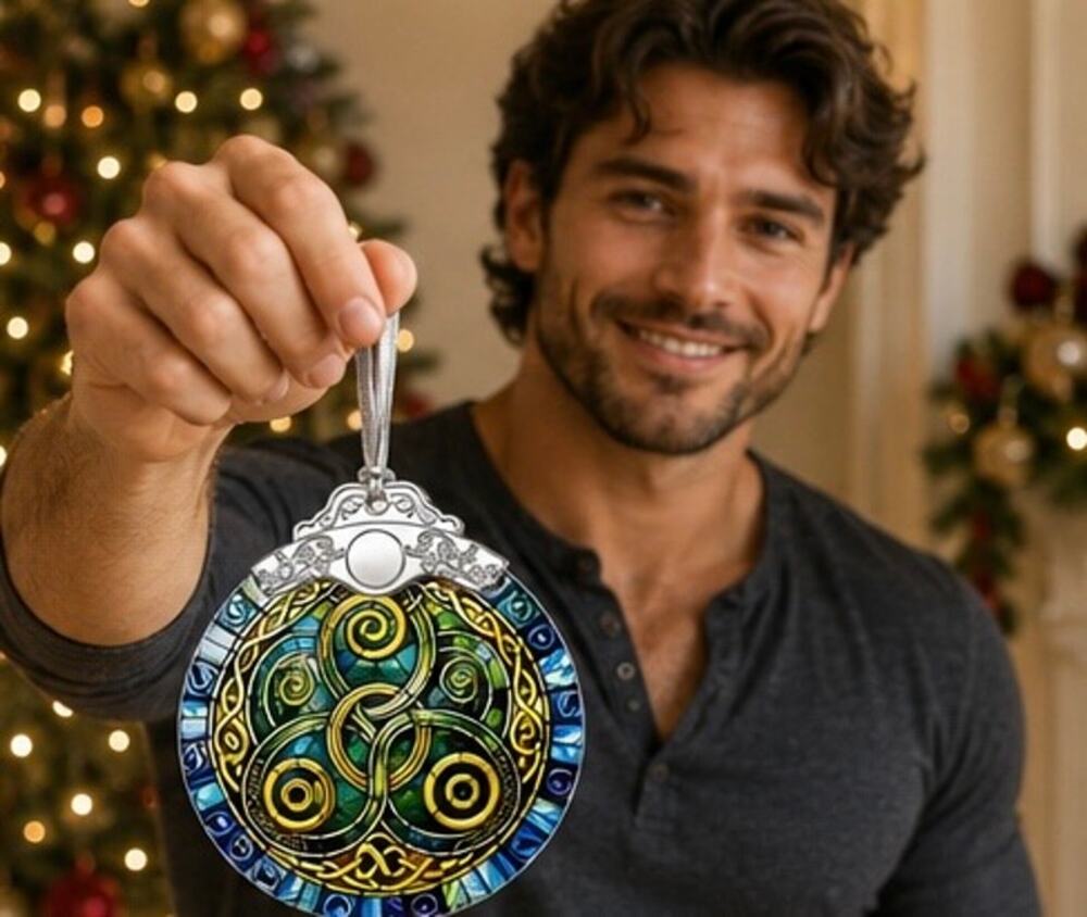Celtic Triskelion Glass Ornament Suncatcher 3” Stained Glass Style NIB